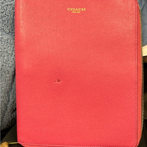 IPAD CASE COACH - Picture 1 of 6